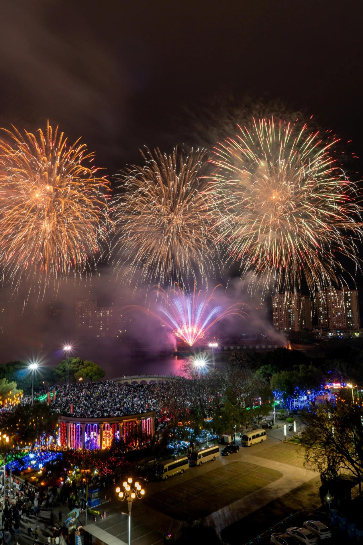 長(cháng)沙市(shì)2024年(nián)“星城(chéng)杯”煙(yān)花(huā)制(zhì)作(zuò)行(xíng)業(yè)技(jì)能(néng)競賽獲獎名單公示